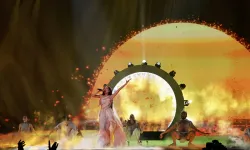 Eurovision'a katılan İsrailli yarışmacı şarkısını söyleyemeden sahneden indi