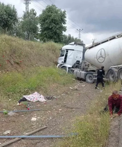 Antep yolundaki feci kazada 8 kişi hayatını kaybetti