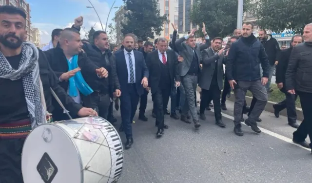 Midyat’ta Belediye Başkanı Veysi Şahin’e coşkulu karşılama