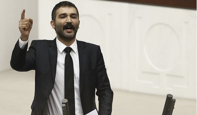 Barış Atay, Meclis'e giremediği için Türkiye'yi terk ettiği iddiasını yalanlandı
